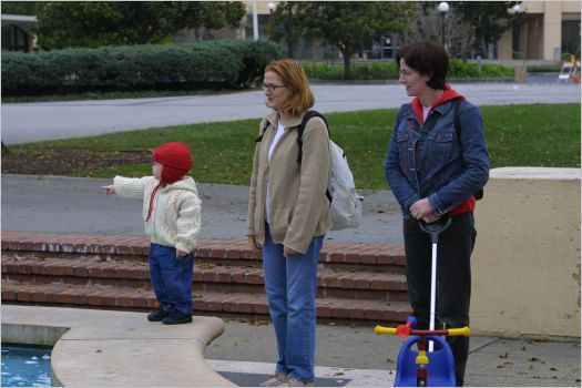 Look over there Mommy and Lala!