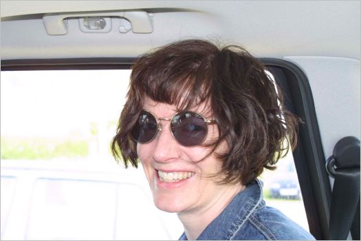 Imelda in 80's shades and knotty hair from the wind!