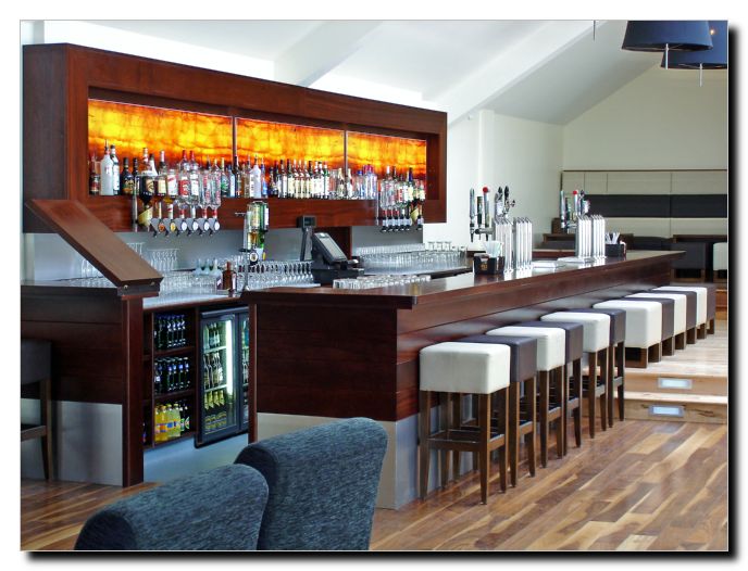 Upstairs Bar 