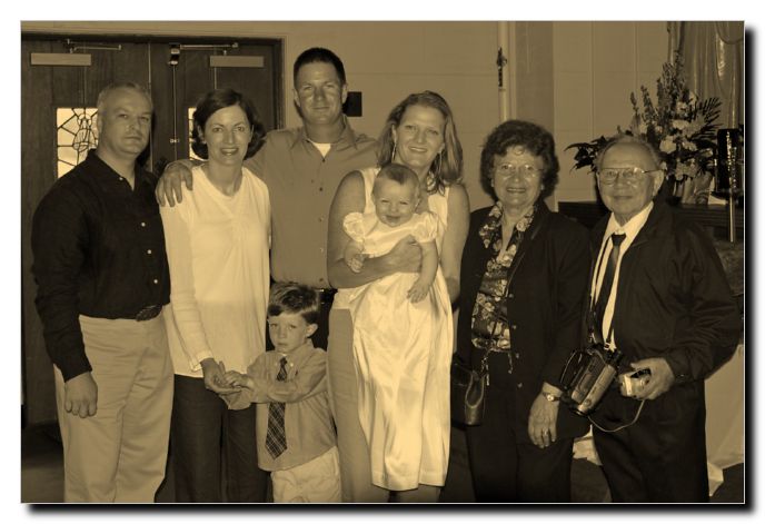 LtoR Buddy, Lala, Frank, Gavin, Valerie, Rylie, Juisa and Sammy